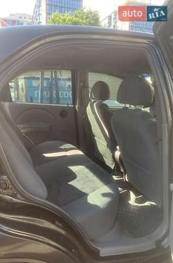 Седан Chevrolet Aveo 2005 в 