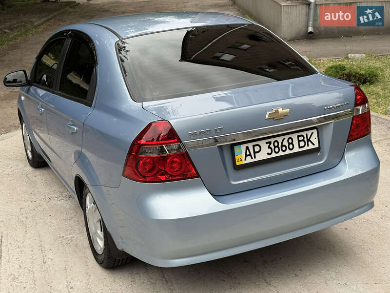 Седан Chevrolet Aveo 2008 в Запоріжжі