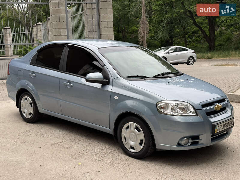 Седан Chevrolet Aveo 2008 в Запоріжжі