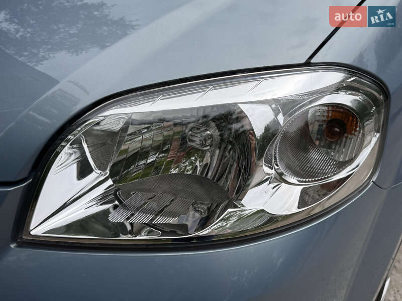 Седан Chevrolet Aveo 2008 в Запоріжжі