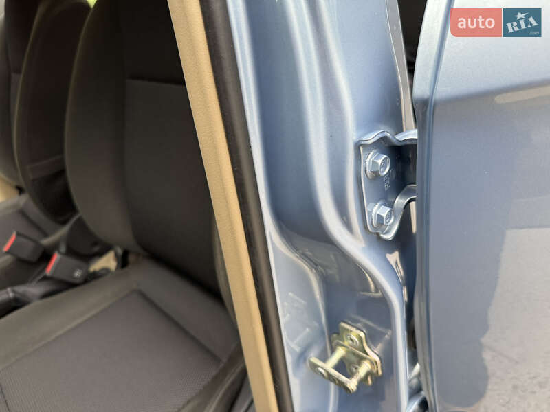 Седан Chevrolet Aveo 2008 в Запоріжжі
