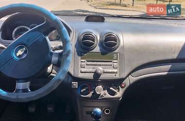 Хэтчбек Chevrolet Aveo 2008 в 