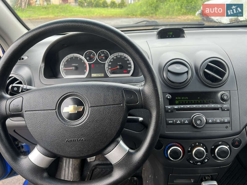 Седан Chevrolet Aveo 2006 в Львове