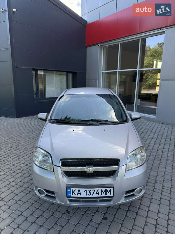 Седан Chevrolet Aveo 2011 в Запоріжжі
