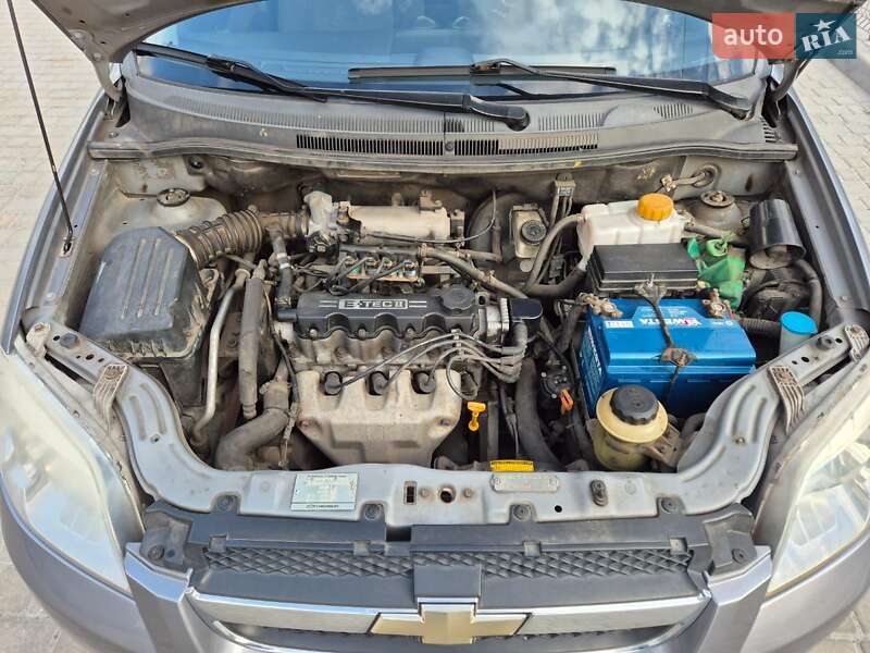 Седан Chevrolet Aveo 2007 в Днепре