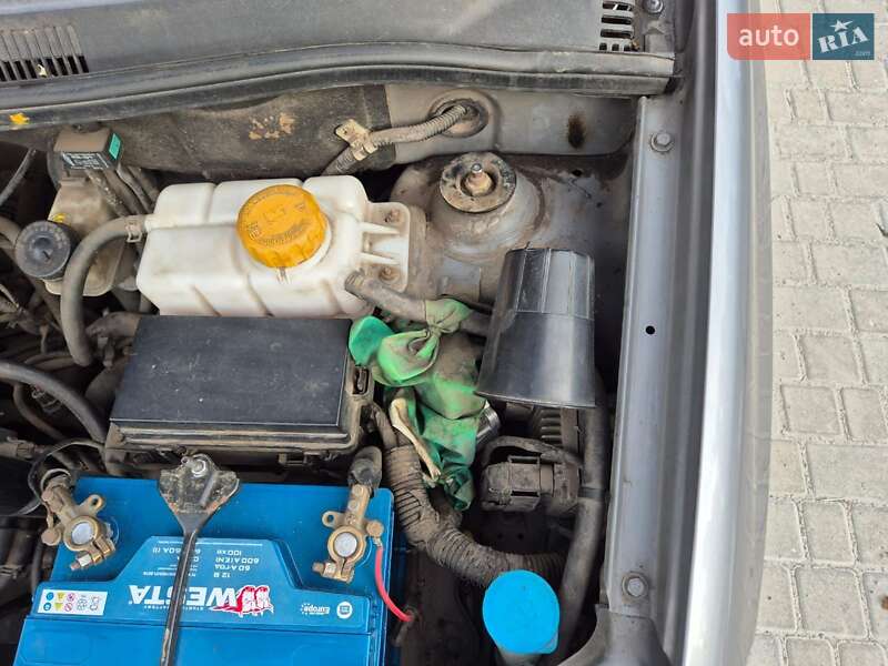 Седан Chevrolet Aveo 2007 в Днепре