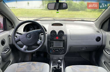 Хетчбек Chevrolet Aveo 2005 в 