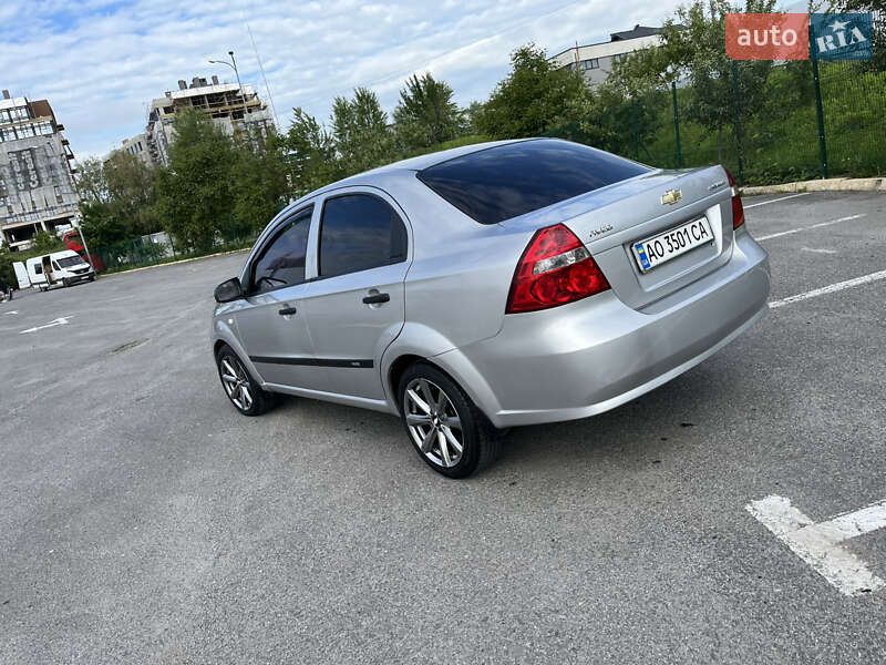 Седан Chevrolet Aveo 2007 в Ужгороде