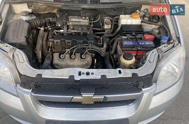 Седан Chevrolet Aveo 2011 в Дніпрі