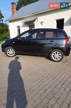 Хэтчбек Chevrolet Aveo 2011 в 