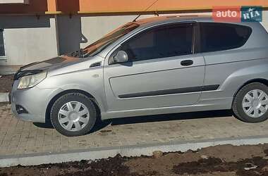 Хэтчбек Chevrolet Aveo 2008 в 