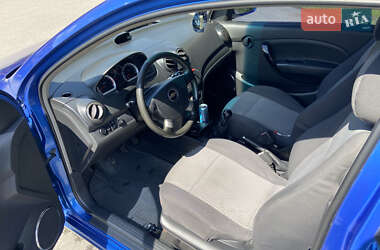 Хетчбек Chevrolet Aveo 2008 в 