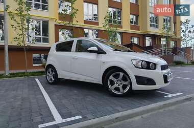 Хетчбек Chevrolet Aveo 2012 в Києві