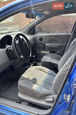 Седан Chevrolet Aveo 2004 в 