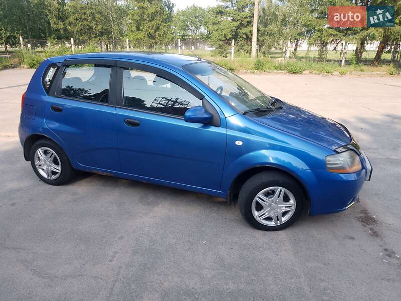Хетчбек Chevrolet Aveo 2005 в Вознесенську