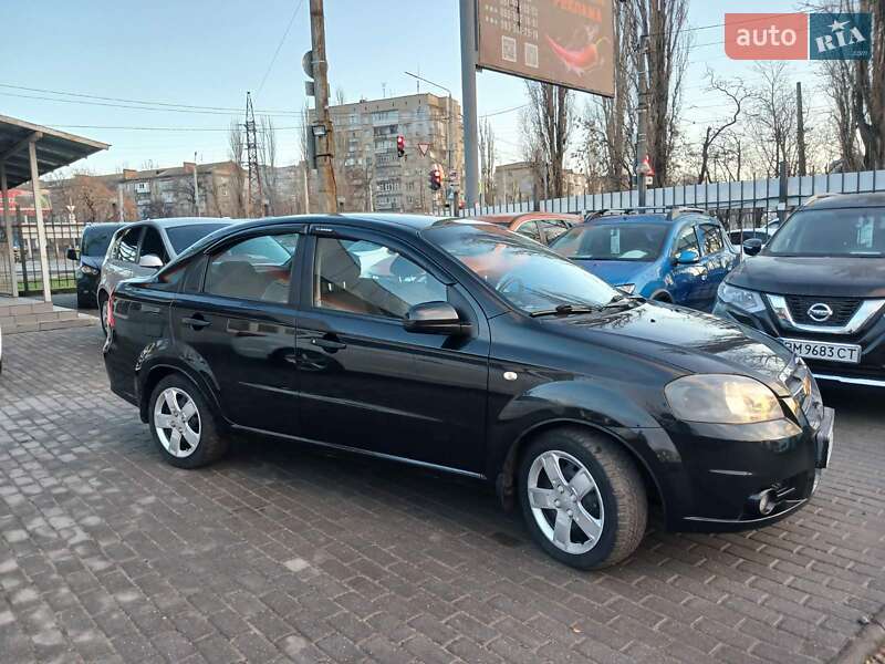 Седан Chevrolet Aveo 2007 в Миколаєві