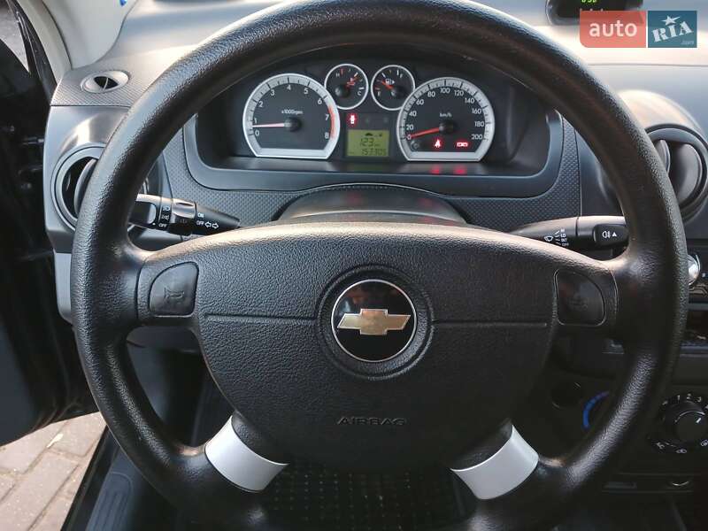 Седан Chevrolet Aveo 2007 в Миколаєві