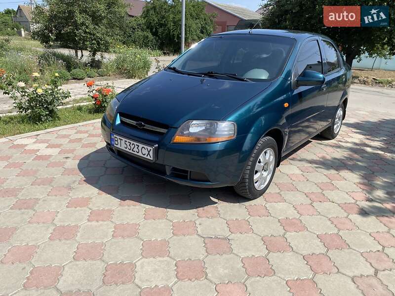 Седан Chevrolet Aveo 2005 в Херсоні