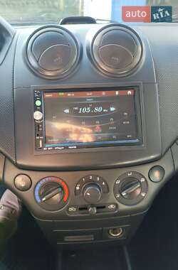 Седан Chevrolet Aveo 2008 в 