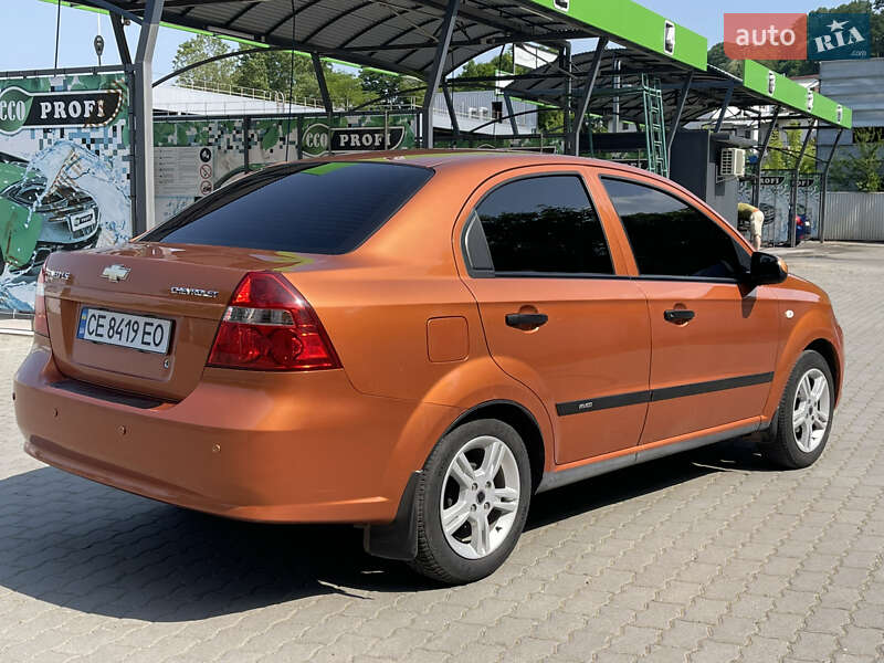 Седан Chevrolet Aveo 2006 в Черновцах
