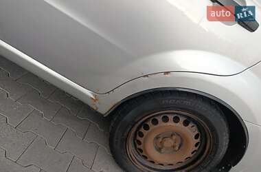 Седан Chevrolet Aveo 2006 в 