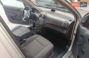 Седан Chevrolet Aveo 2006 в 