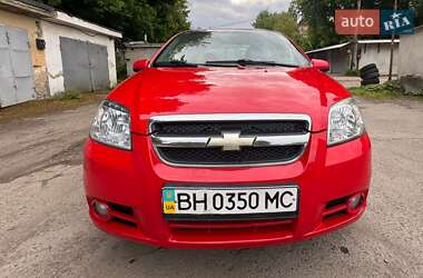 Седан Chevrolet Aveo 2010 в Львове