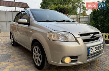 Седан Chevrolet Aveo 2007 в Новому Бузі