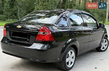 Седан Chevrolet Aveo 2011 в 