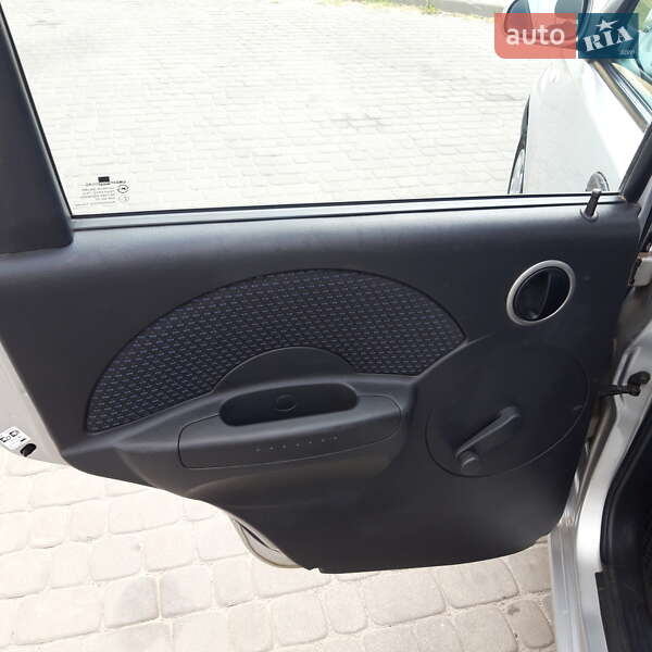 Хетчбек Chevrolet Aveo 2008 в Новомосковську