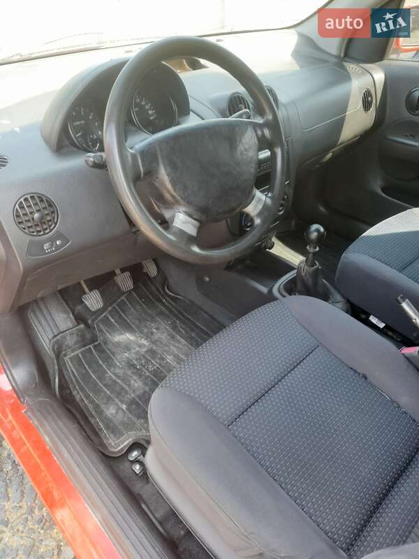Седан Chevrolet Aveo 2005 в Ратным
