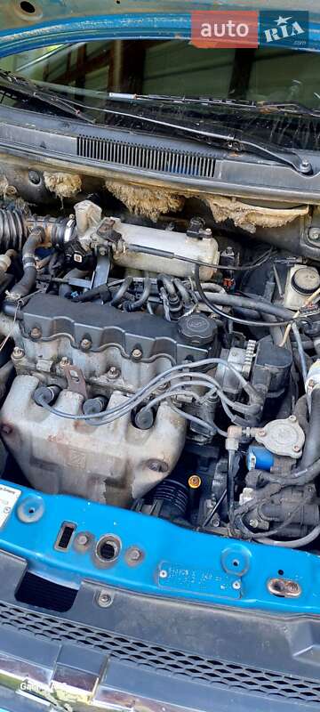 Седан Chevrolet Aveo 2005 в Львове