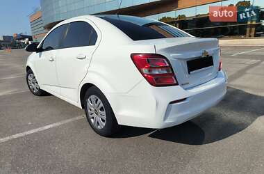 Седан Chevrolet Aveo 2018 в 