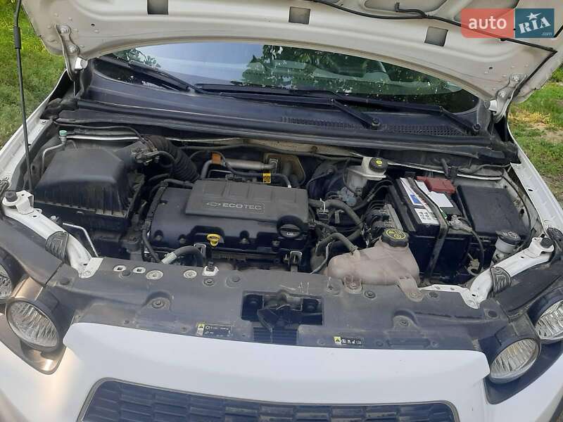 Седан Chevrolet Aveo 2013 в Новоукраїнці