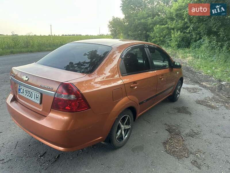 Седан Chevrolet Aveo 2008 в Катеринополе