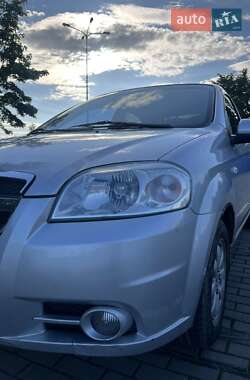 Седан Chevrolet Aveo 2008 в 