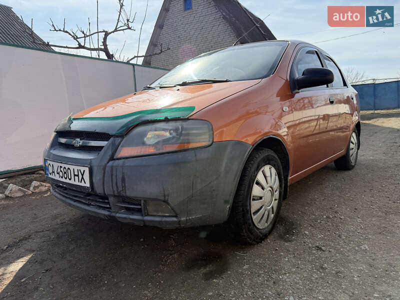 Седан Chevrolet Aveo 2005 в Ладыжине