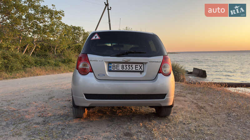 Хэтчбек Chevrolet Aveo 2008 в Николаеве