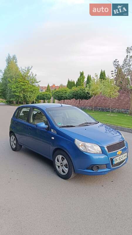 Хэтчбек Chevrolet Aveo 2008 в Ровно