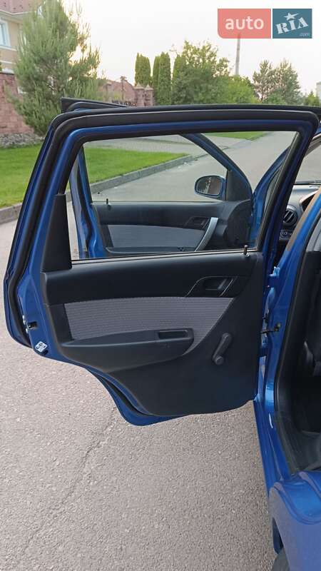 Хэтчбек Chevrolet Aveo 2008 в Ровно