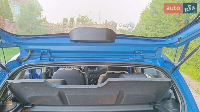 Хэтчбек Chevrolet Aveo 2008 в Ровно