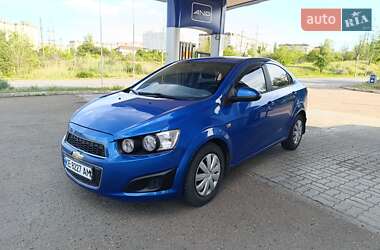 Седан Chevrolet Aveo 2012 в Кривом Роге