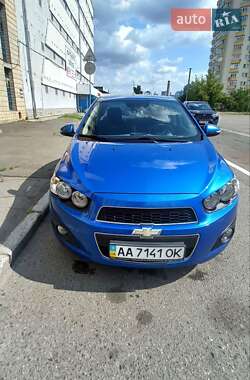 Седан Chevrolet Aveo 2014 в Киеве