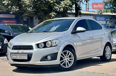 Седан Chevrolet Aveo 2014 в Киеве