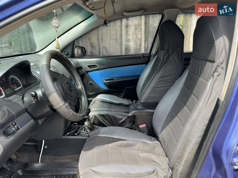 Седан Chevrolet Aveo 2008 в Лубнах