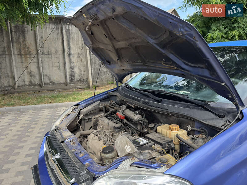 Седан Chevrolet Aveo 2008 в Лубнах