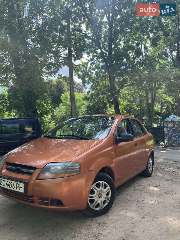 Седан Chevrolet Aveo 2005 в 