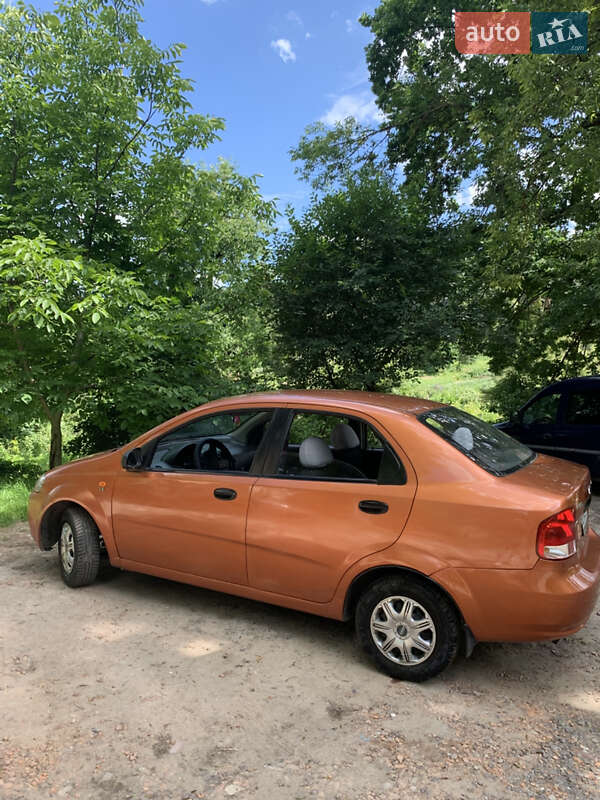 Седан Chevrolet Aveo 2005 в Дублянах