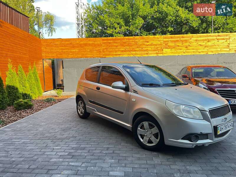 Хэтчбек Chevrolet Aveo 2008 в Киеве