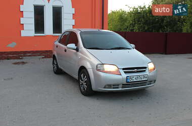 Седан Chevrolet Aveo 2005 в Жовкві